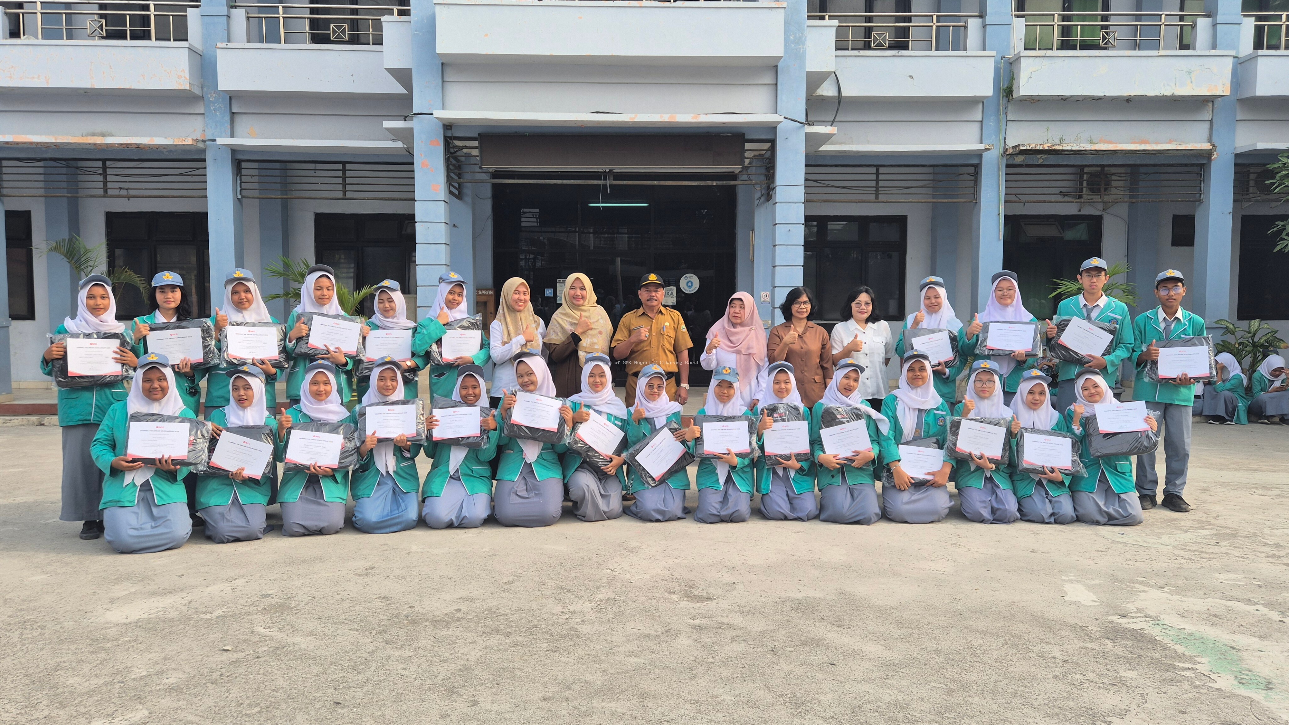 34 Siswa SMKN 2 Cikarang Barat Raih Beasiswa SCG Ancora Foundation: Sharing The Dream 2025